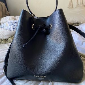Eva Large Bucket Bag - Kate spade